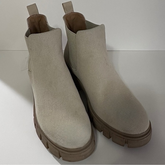 Athlefit Women's Chelsea Boots Fashion Lug Sole Chunky Heel Slip on Elastic - Picture 4 of 11